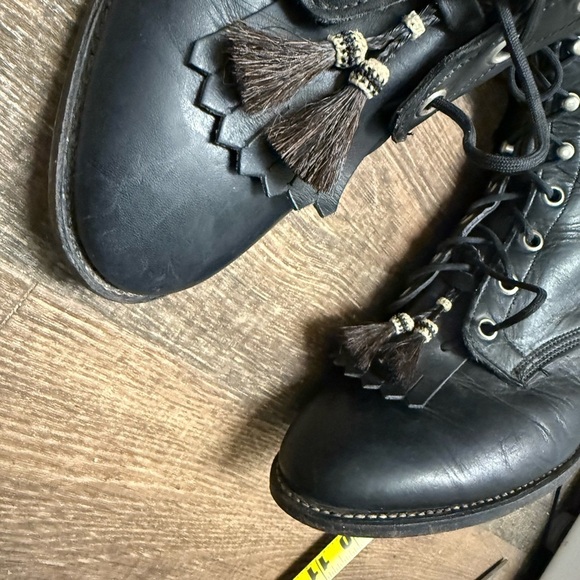 Larry Mahan 9.5 EUC minor wear Black Lace-Up Women's Boots- front tassel - Picture 14 of 16